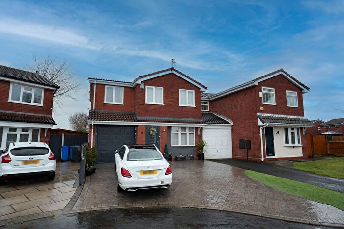 3 Bedroom Detached House For Sale In Darley Close, Widnes, WA8
