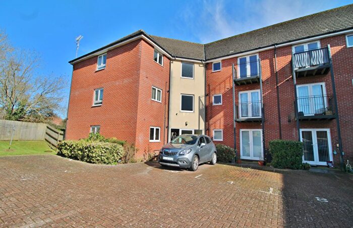 2 Bedroom Flat For Sale In Freeley Road, Havant, PO9
