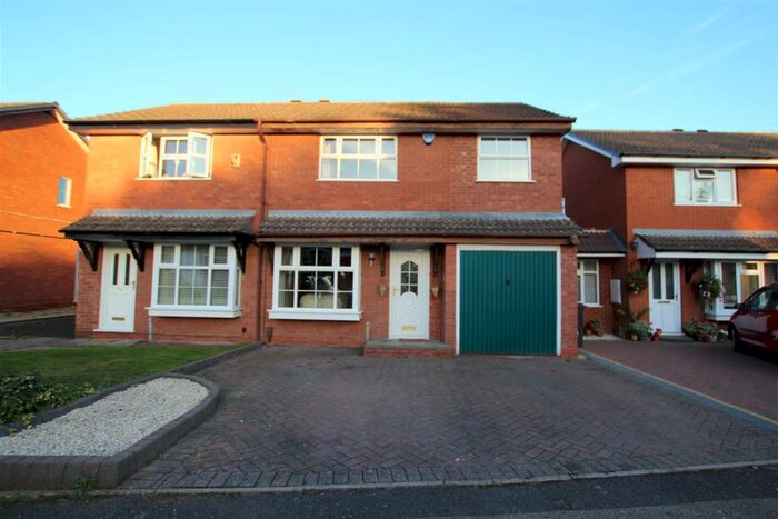 3 Bedroom Semi-Detached House To Rent In Blakemore Drive, Sutton Coldfield, B75