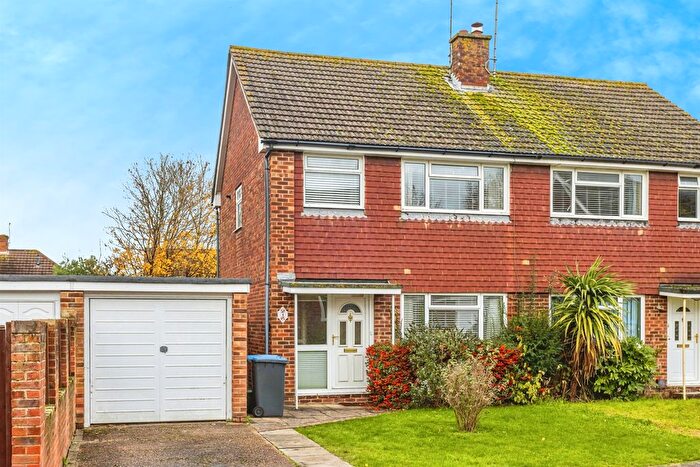 3 Bedroom Semi Detached House For Sale In South Close, Burgess Hill, RH15