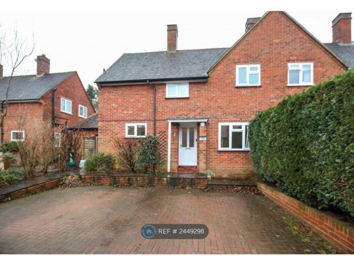 3 Bedroom Semi-Detached House To Rent In Tillingbourne Road, Shalford, GU4