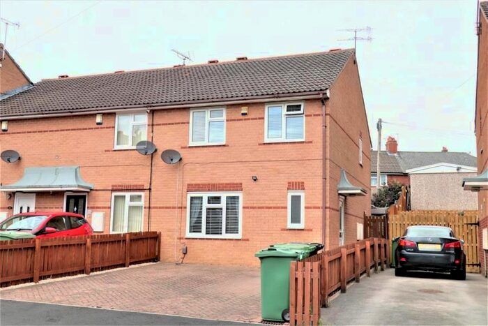 3 Bedroom Property To Rent In Victoria Park Avenue, Bramley, Leeds, LS13