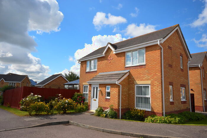 3 Bedroom Detached House For Sale In Farriers Way, Houghton Regis, LU5