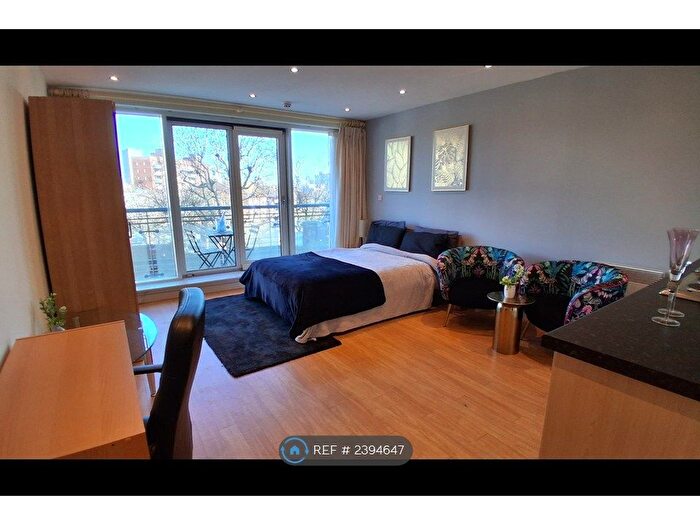 Studio To Rent In The Round House, Portsmouth, PO1