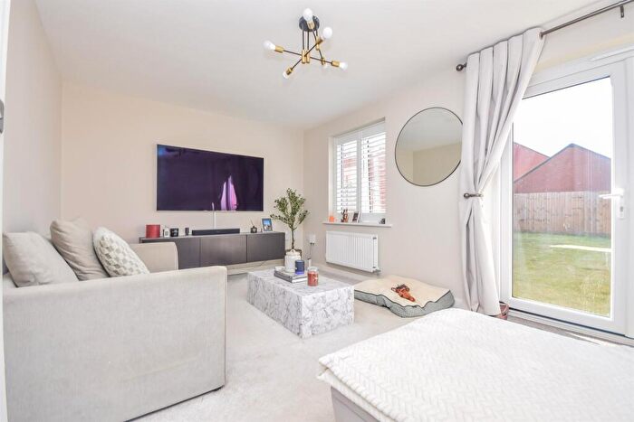 4 Bedroom Semi Detached House For Sale In Stork Lane, Rothwell, Kettering, NN14