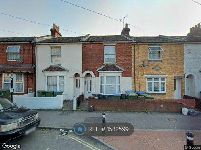 3 Bedroom Terraced House To Rent In Brintons Road, Southampton, SO14