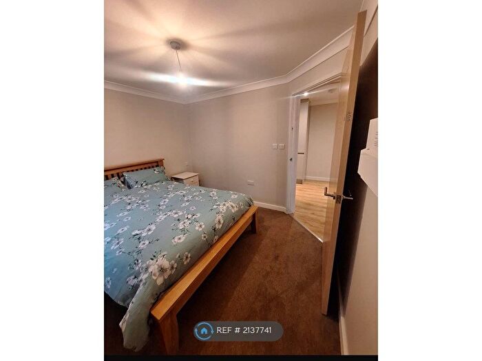 2 Bedroom Flat To Rent In Churchway, Haddenham, Aylesbury, HP17