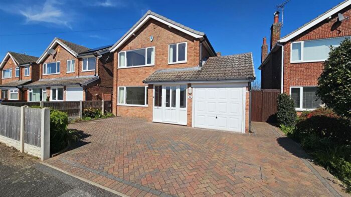 3 Bedroom Detached House For Sale In Priors Close, Bingham, Nottingham, NG13