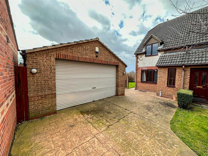 2 Bedroom Semi-Detached House To Rent In Raven Close, Riddings, Alfreton, DE55