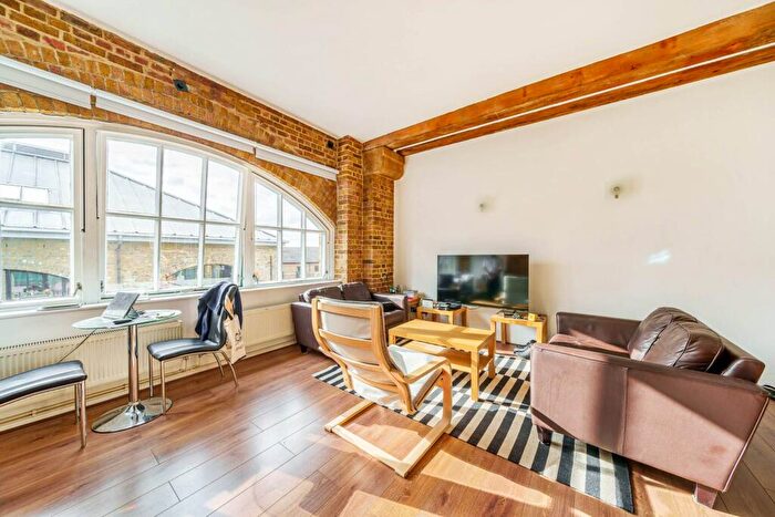 1 Bedroom Flat To Rent In Plate House, Isle Of Dogs, London, E14