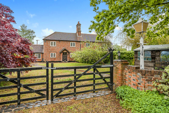 3 Bedroom Semi-Detached House For Sale In Brimpton Common, Reading, Berkshire, RG7
