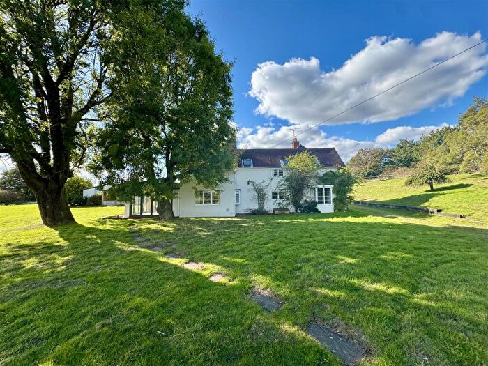 5 Bedroom Detached House To Rent In Walton Hill, Clent, Stourbridge, DY9