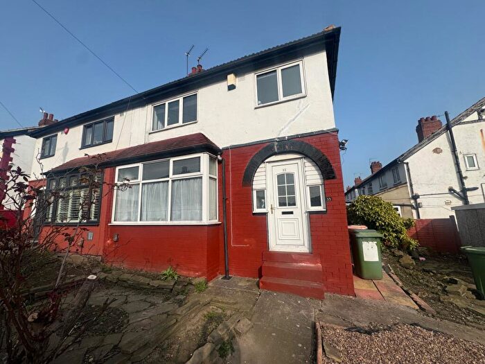 3 Bedroom House To Rent In Mayville Road, Leeds, LS6