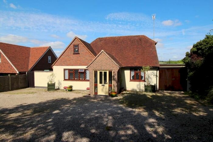 4 Bedroom Detached House To Rent In Purley Rise, Purley On Thames, Reading, RG8