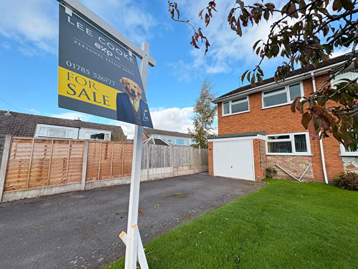 3 Bedroom Semi-Detached House For Sale In Oaksmoor Close, Wheaton Aston, ST19