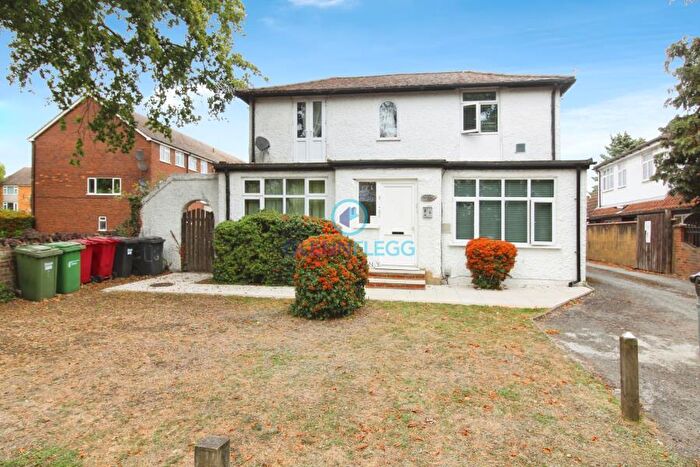 1 Bedroom Flat To Rent In Elgin House, Old Bath Road, SL3