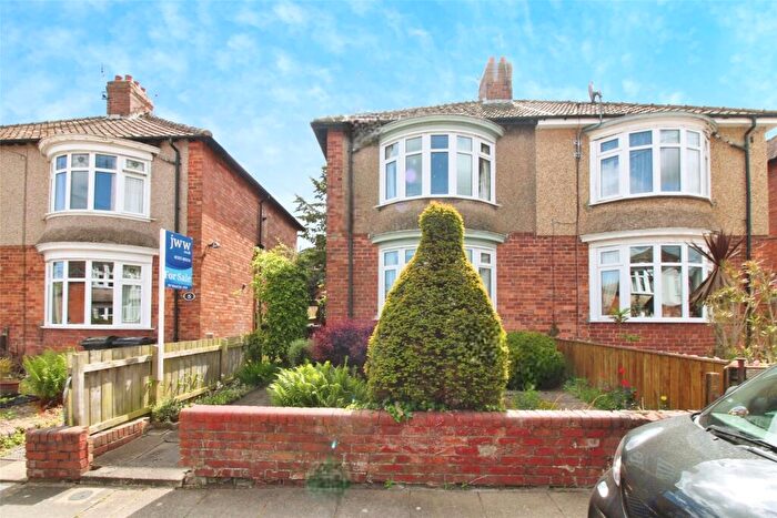 2 Bedroom Semi-Detached House For Sale In Limehurst Road, Darlington, DL3