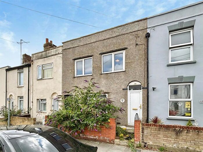 3 Bedroom House For Sale In Saunders Street, Gillingham, ME7