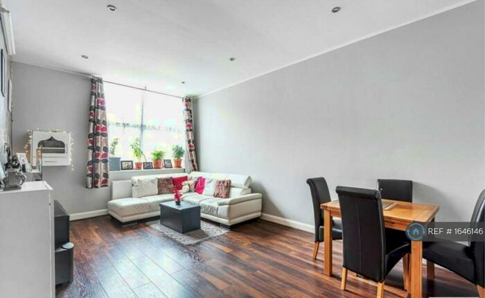 2 Bedroom Flat To Rent In Fitzgerald House, Harrow, HA1