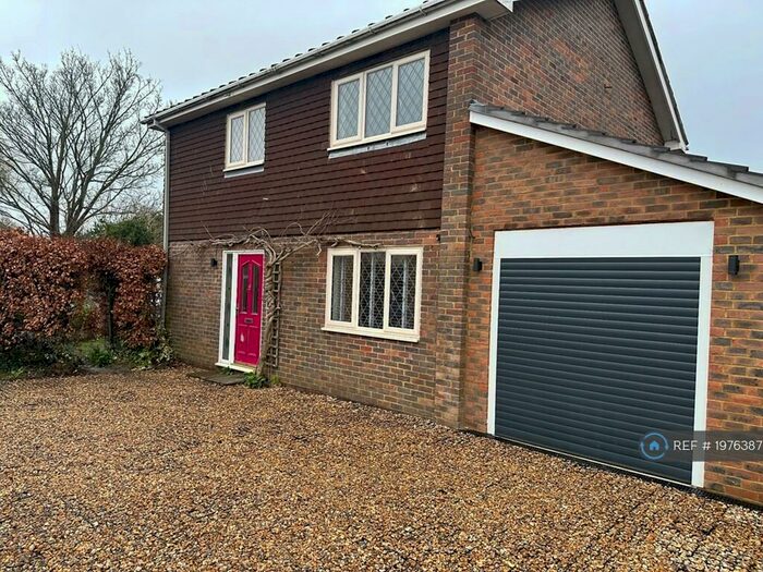 3 Bedroom Detached House To Rent In Susans Close, East Hoathly, Lewes, BN8