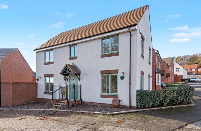 4 Bedroom Detached House For Sale In Sandstone Avenue, Keresley End, CV7