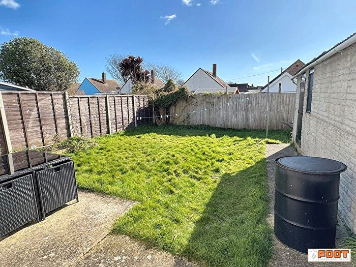 2 Bedroom Detached Bungalow For Sale In Oakwood Road, Hayling Island., PO11