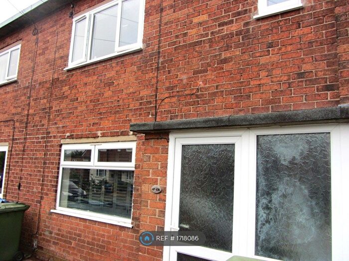 1 Bedroom Flat To Rent In Poplar Close, Stone, ST15