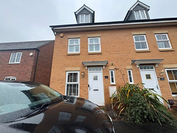 3 Bedroom Town House For Sale In Caithness Close, Orton Northgate, Peterborough, PE2