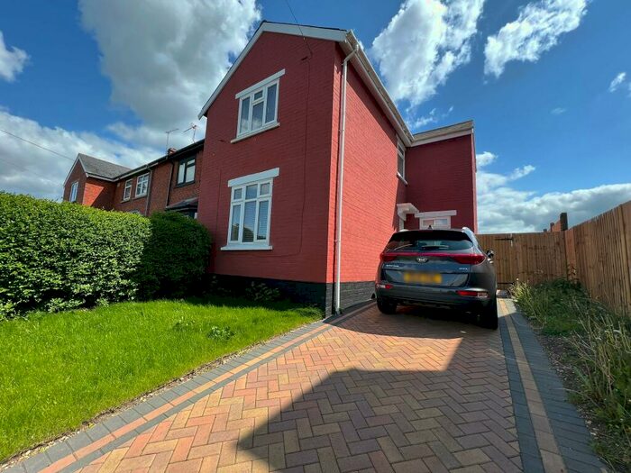 3 Bedroom House To Rent In Lower Stratton, SN25