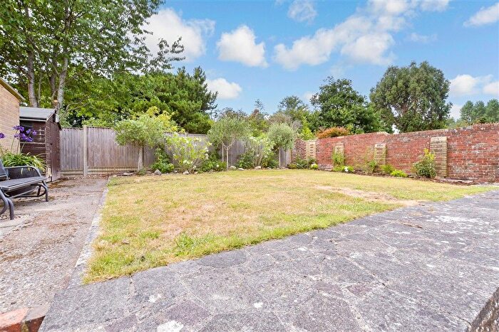 2 Bedroom Bungalow For Sale In Cherry Lane, Great Mongeham, Deal, Kent, CT14