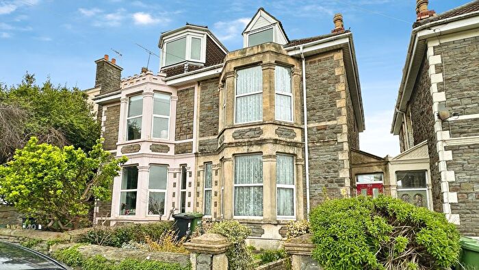 4 Bedroom Semi Detached House For Sale In Hill Street, Kingswood, Bristol, BS15