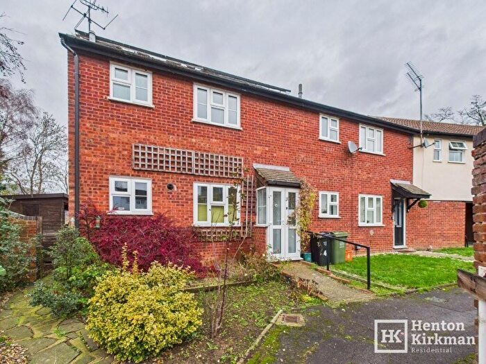 1 Bedroom End Of Terrace House For Sale In Kensington Gardens, Billericay, Essex, CM12