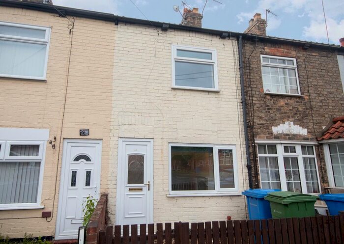 2 Bedroom Terraced House To Rent In First Lane, Hull, HU13