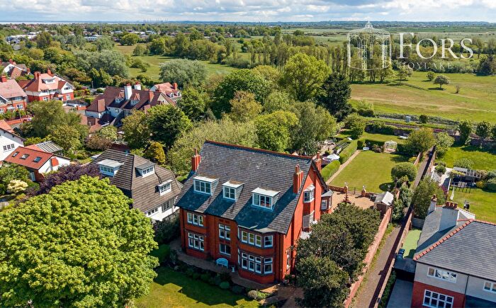 7 Bedroom Detached House For Sale In Meols Drive, Hoylake, CH47