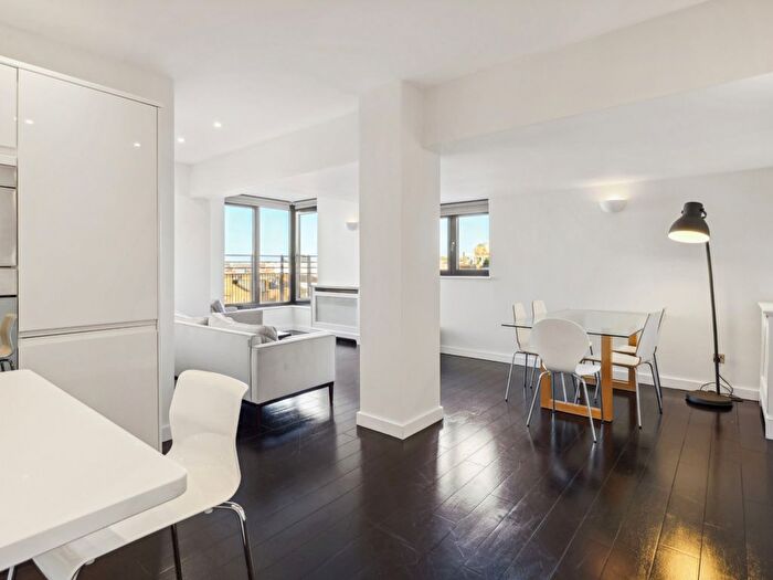 2 Bedroom Flat To Rent In Cromwell Road, London, SW7