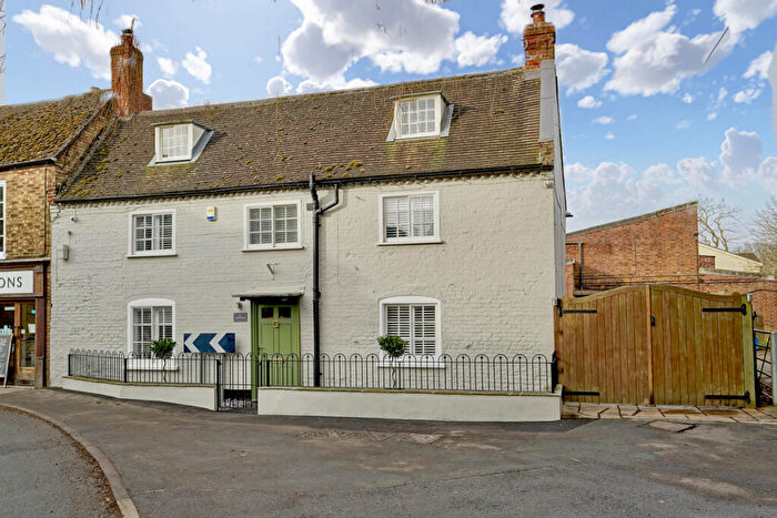 5 Bedroom Detached House For Sale In London Road, Kimbolton, PE28