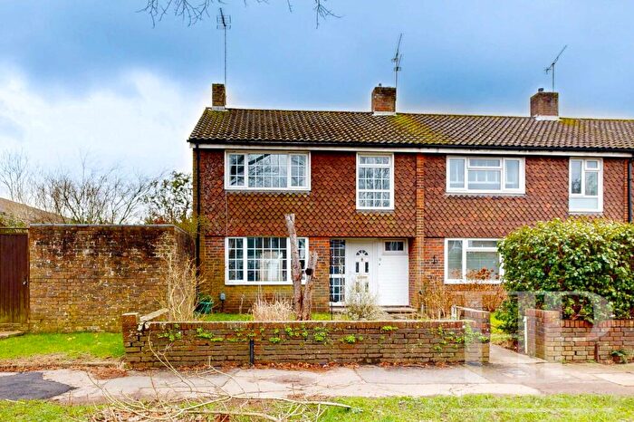 3 Bedroom End Of Terrace House To Rent In Aintree Road, Crawley, RH10