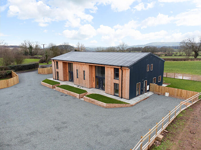 5 Bedroom Barn Conversion For Sale In Barn, Broad Oak, HR2