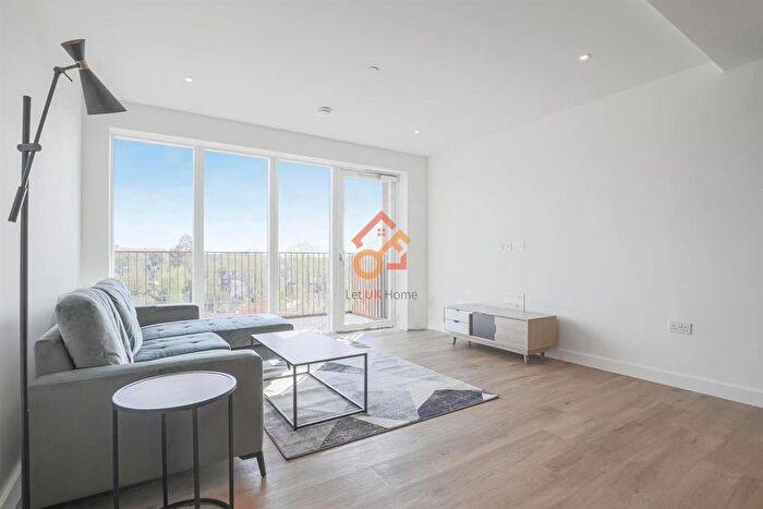 1 Bedroom Flat To Rent In Alington House, Mary Neuner Road, London, N8