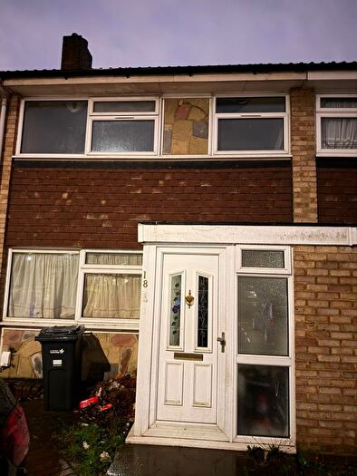 4 Bedroom Terraced House To Rent In Sussex Close, Ilford, IG4