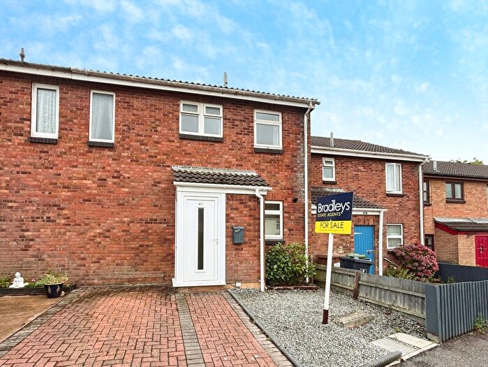3 Bedroom Terraced House For Sale In Lower Park Drive, Plymouth, Devon, PL9