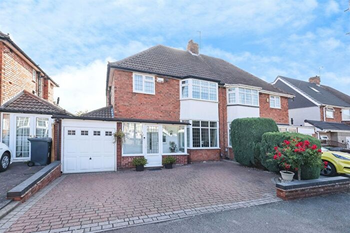 3 Bedroom Semi Detached House For Sale In Southfield Avenue, Castle Bromwich, Birmingham, B36