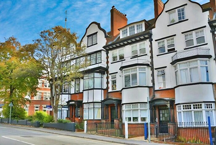 2 Bedroom Flat To Rent In Christchurch Road, Bournemouth, Dorset, BH1