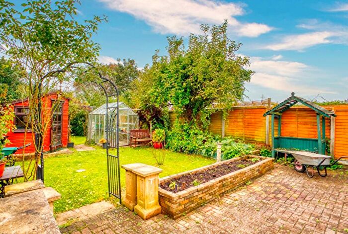 2 Bedroom Semi-Detached Bungalow For Sale In Well Presented Bungalow In Congresbury Village, BS49