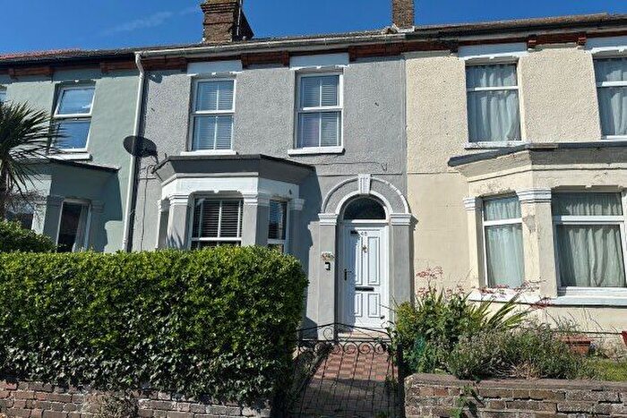 3 Bedroom Property To Rent In Elms Vale Road, Dover, CT17