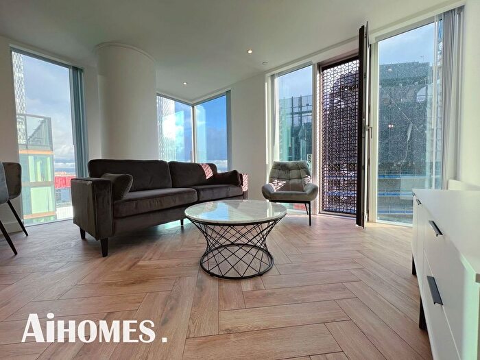 2 Bedroom Flat To Rent In Elizabeth Tower, Chester Road, Manchester, M15