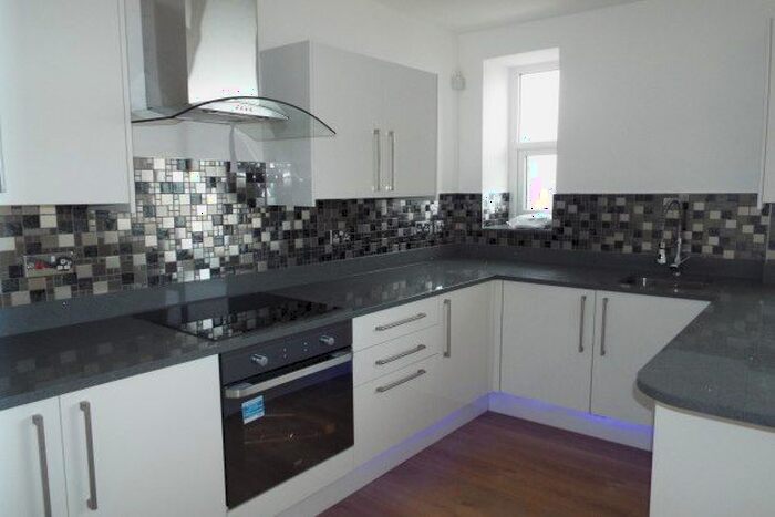 2 Bedroom Flat To Rent In High Street, Penmaenmawr, LL34
