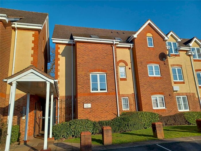 2 Bedroom Flat To Rent In Warren House Walk, Sutton Coldfield, West Midlands, B76