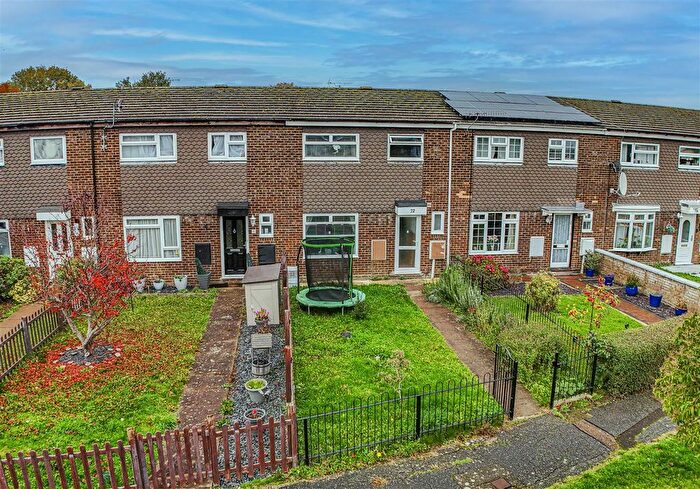 3 Bedroom Terraced House For Sale In Lomond Road, Hemel Hempstead, HP2