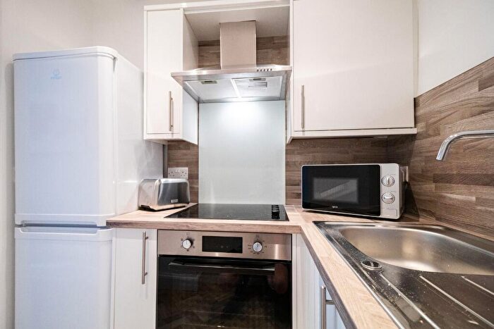 1 Bedroom Property To Rent In Albert Street, Leith, Edinburgh, EH7